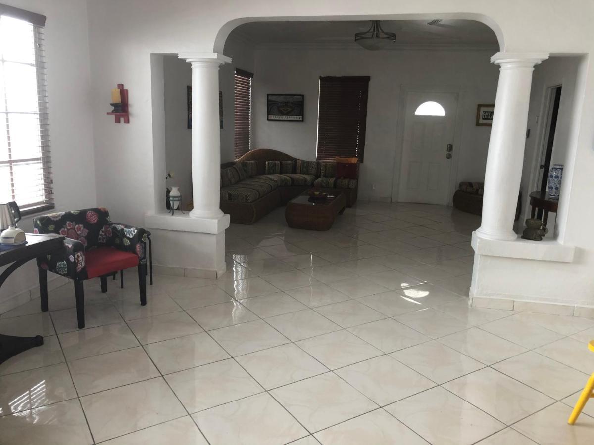 Private Room In The Heart Of Calle Ocho 마이애미 외부 사진